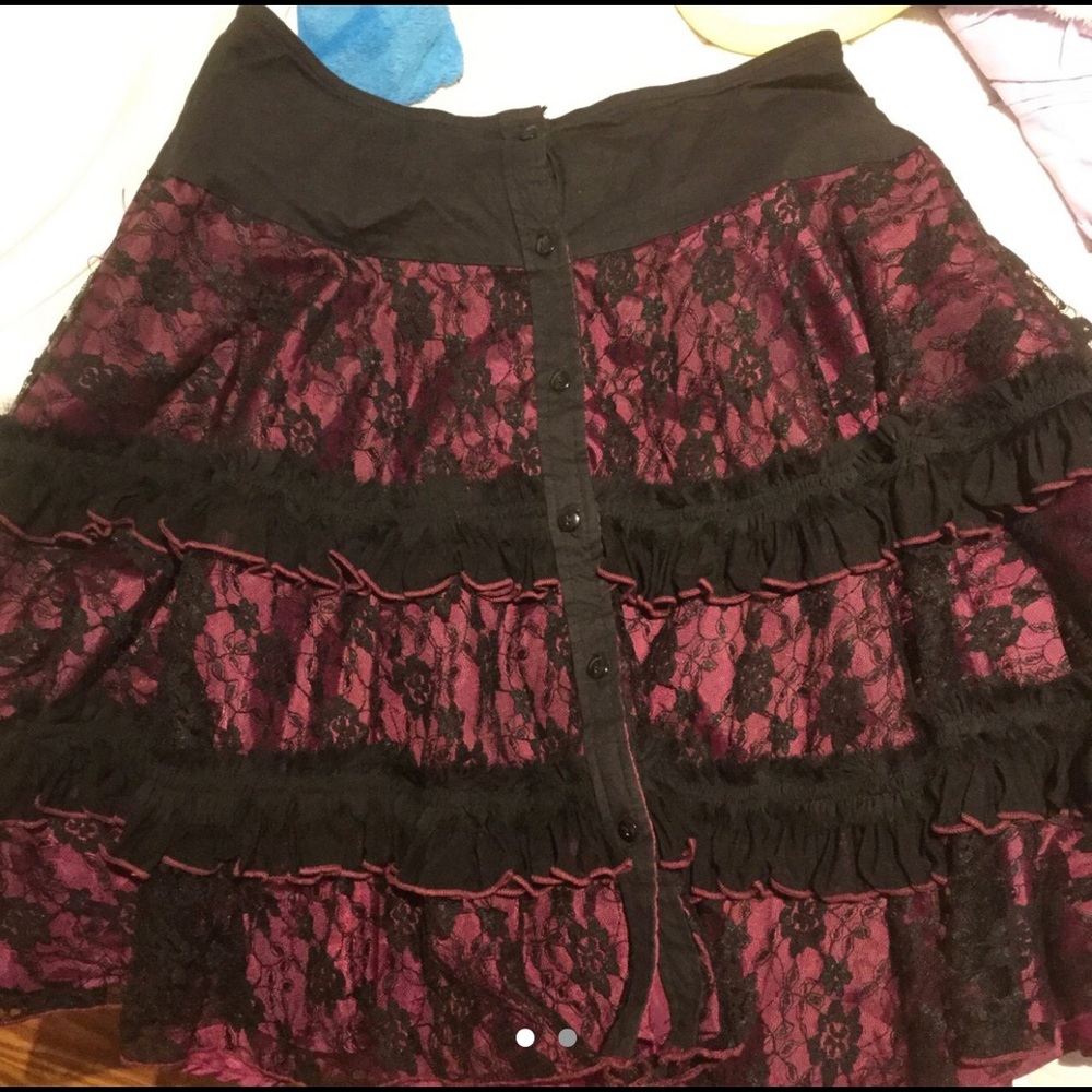 Serious lA skirt purple and black lace #tripp